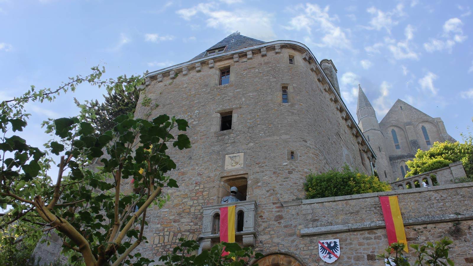 Camping-Mont-Saint-Michel-Musee-Tiphaine-POI-TH
